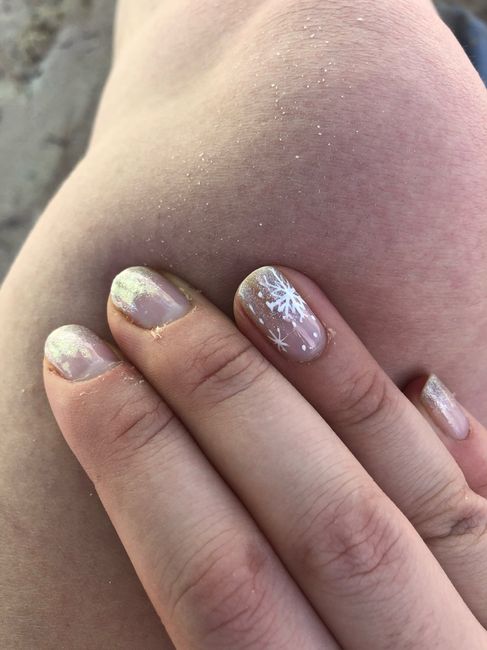 Wedding Day Nails - Colourful, Neutral, Glittery? 10