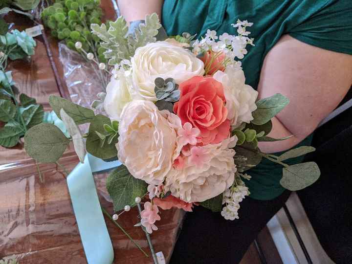 Boutonniere or no and matching or not matching? - 2
