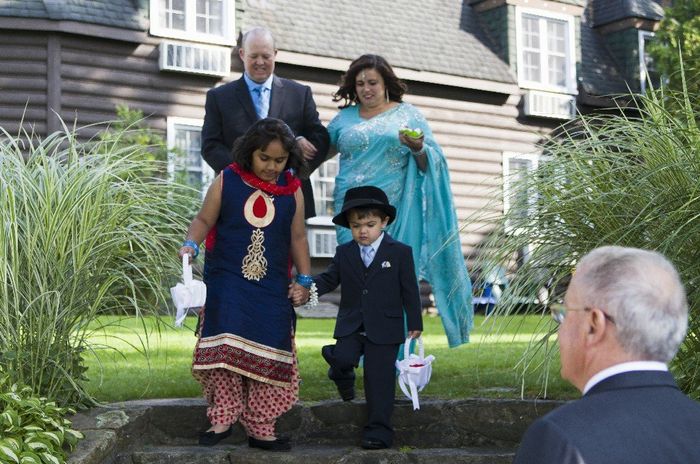 Wedding party - choosing their own outfits? - 1