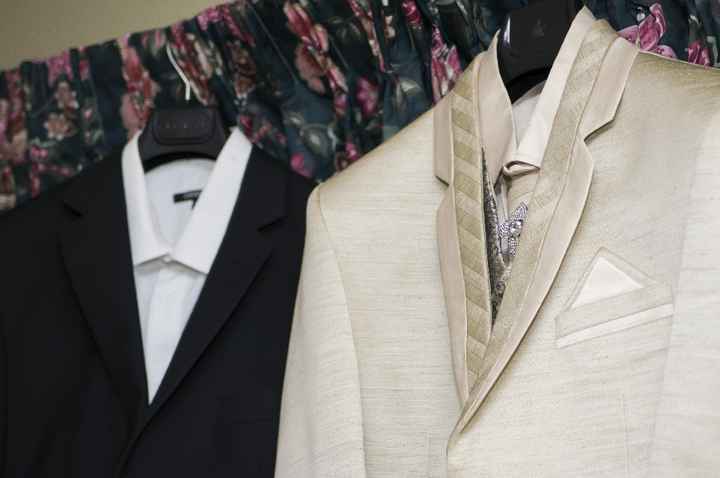 Show off your wedding day accessories - 6