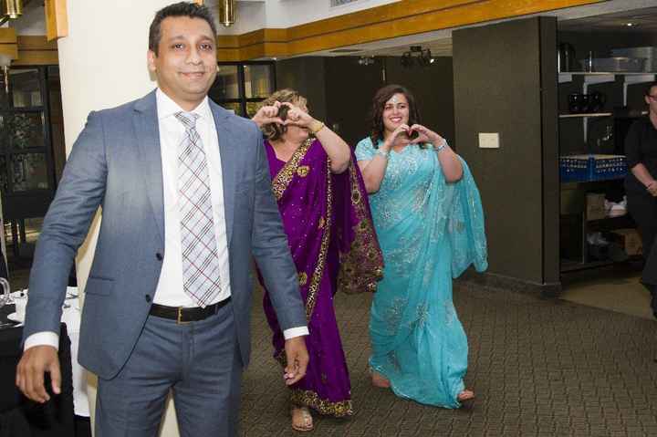 What color suit? - 1