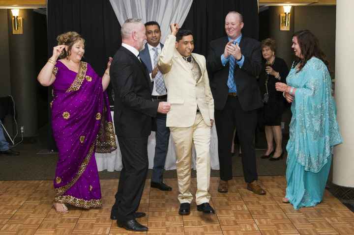 What color suit? - 2