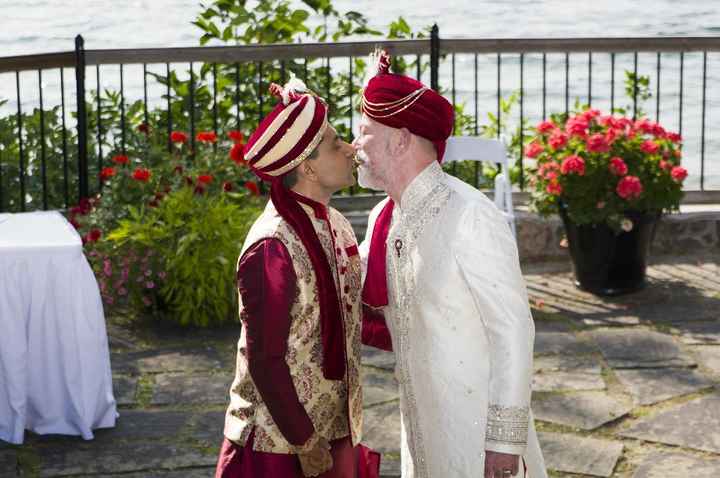 Kiss the Bride. Quick Kiss or Passionate? - 1