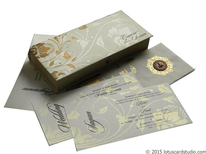 Invitations in a box - 4