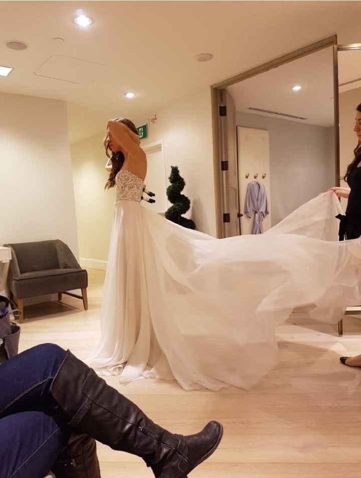 Does your dress have a train? - 1