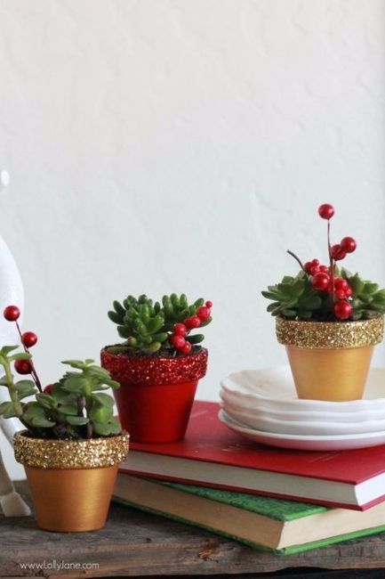 Flower pot but in silver