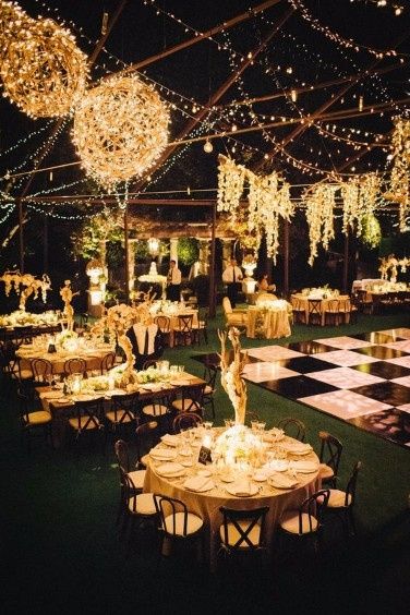 Gatsby Wedding Decor