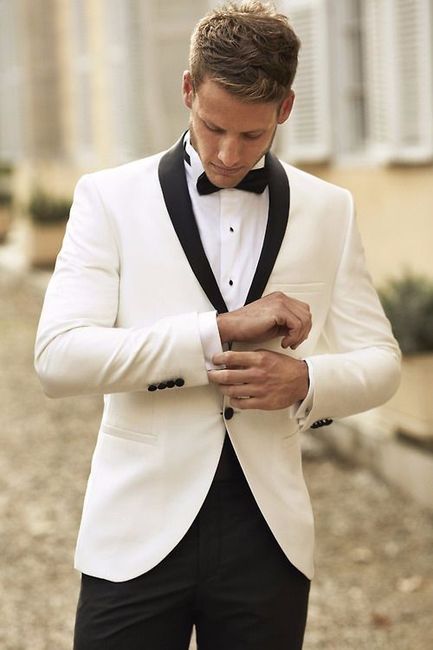 Show us your groom's outfit!