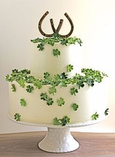 Saint Patrick's wedding cake