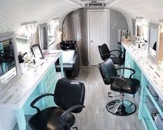 Mobile salon or beauty salon?