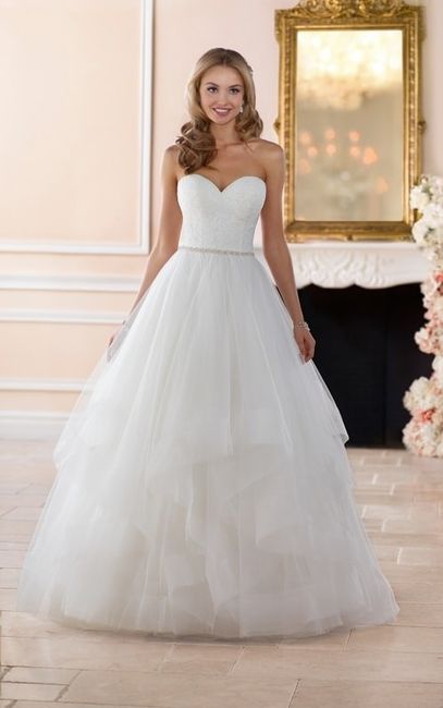 Pronovias