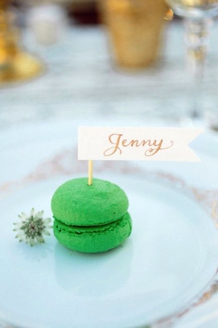 Macaroon Placecard Example