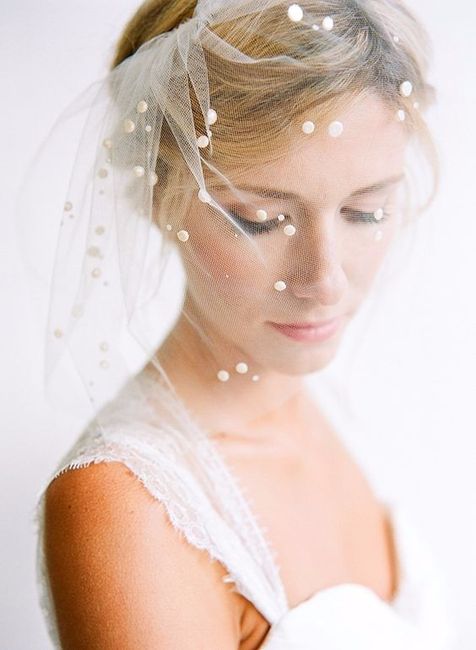 Short Veil with Pearls