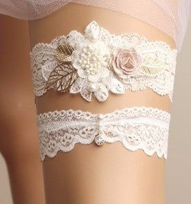 Classic Lace Garter