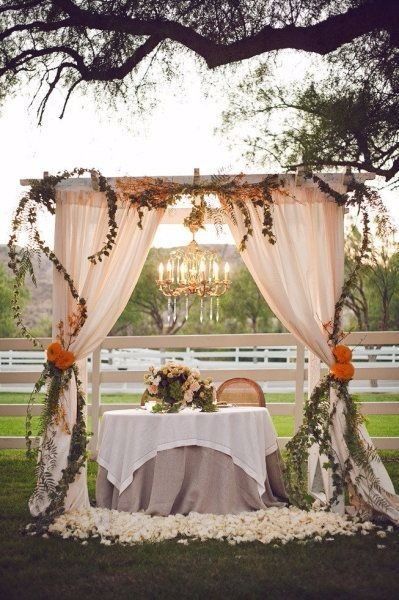 Outside Rustic Sweetheart Table