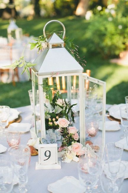 Elegant Outdoor Lantern Centerpiece