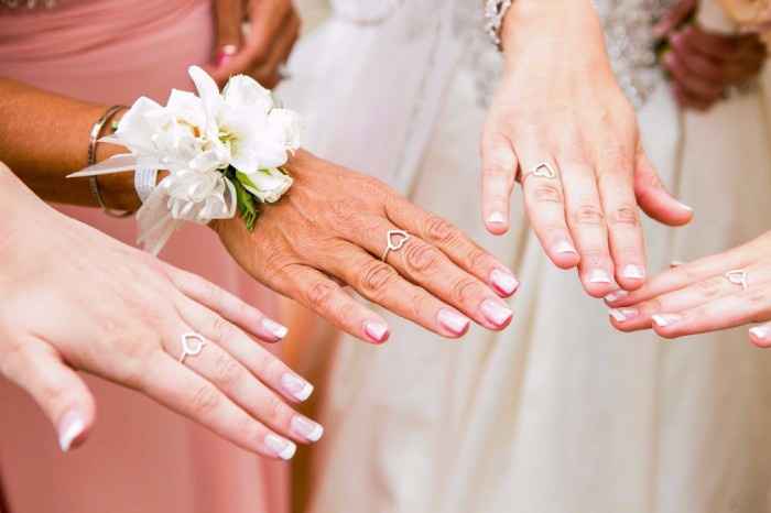 Bridesmaids rings