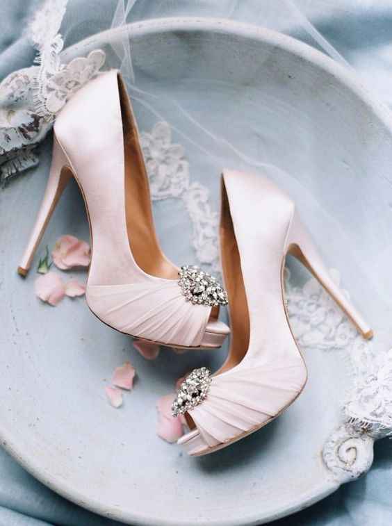 B. Peep toe