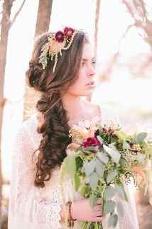 D. Hairstyle
