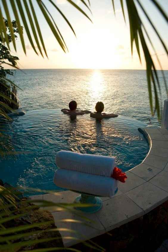 Laid-Back Honeymoon Style