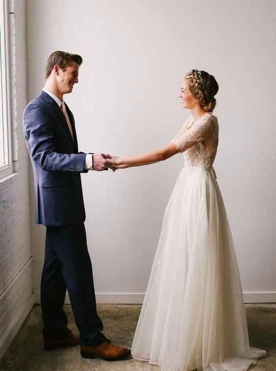 A line chiffon dress