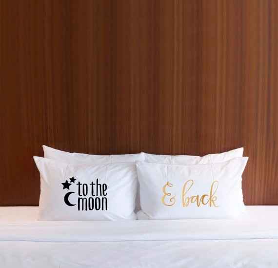 To the moon Pillow