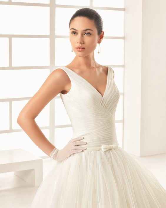 V-Neckline