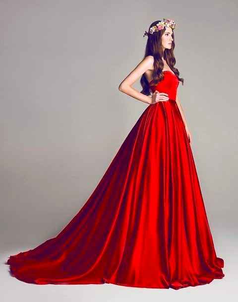 2. Bold colour
