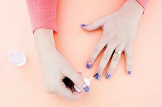 Practice some nail arts for the wedding