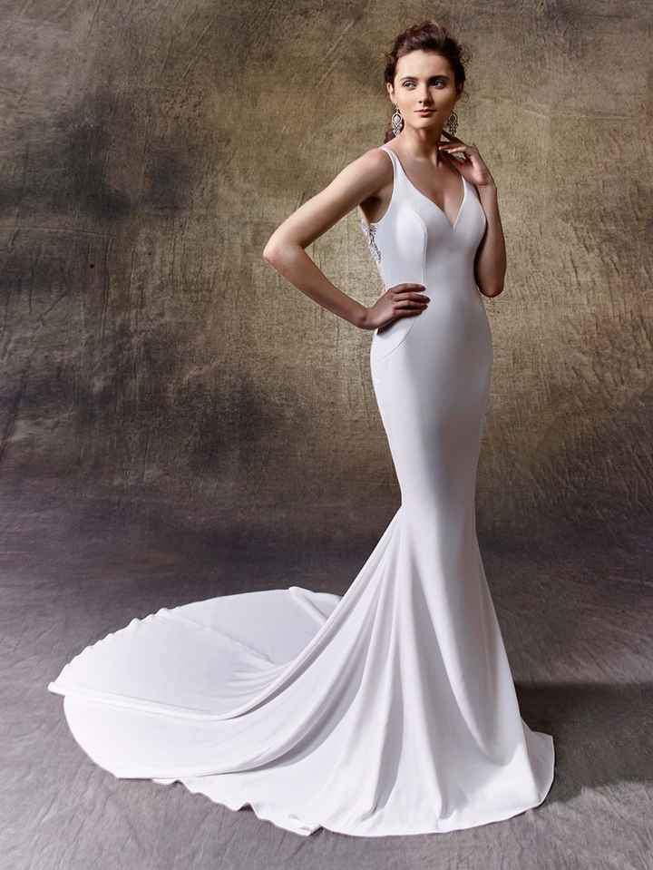 Rate this elegant wedding dress out of 10!