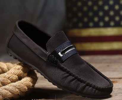 3. Groom shoes
