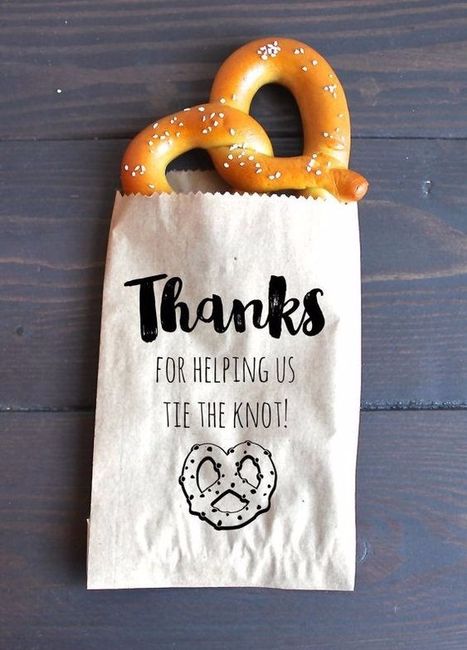 Pretzel Favour