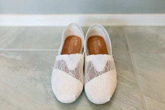 White Wedding Toms