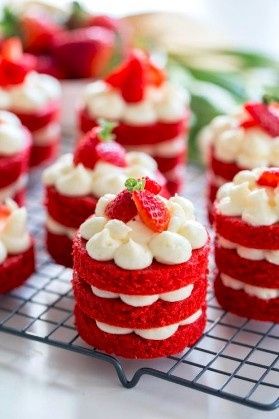 Red Velvet Wedding Cupcakes