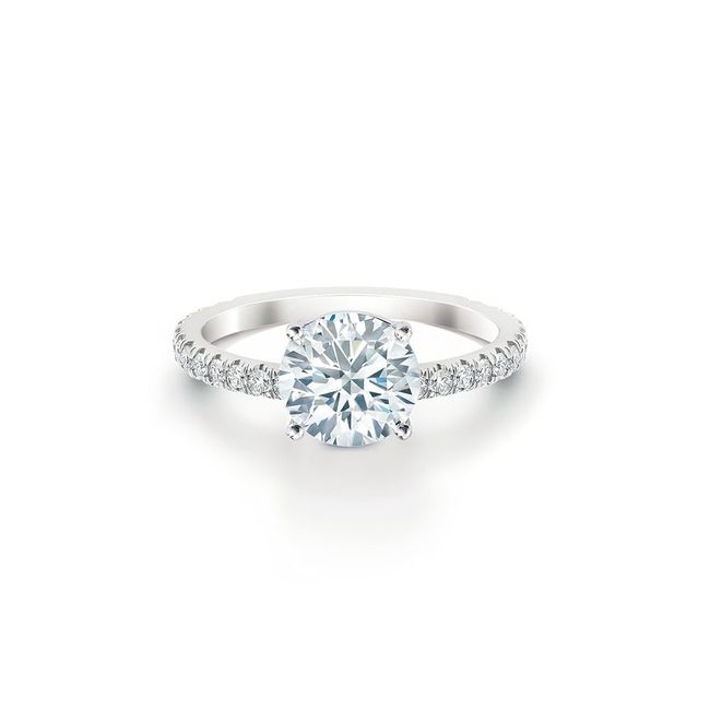 Pavé Round Diamond Ring