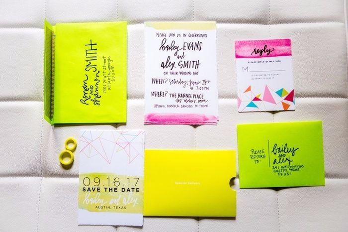 Neon Stationary