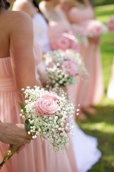 What colour will be your wedding flowers?