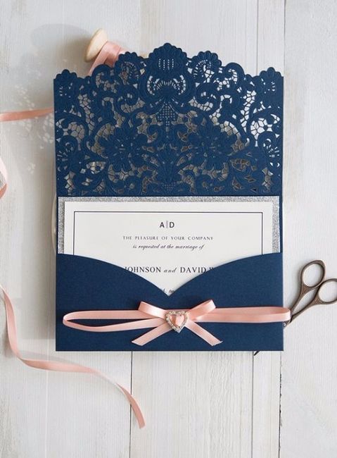 Navy blue laser cut enveloppe