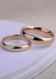 Rose gold simple bands