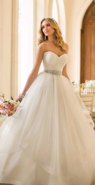 Sweetheart neckline