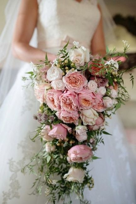 Cascade Bouquet in Pink