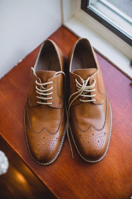 2. Groom shoes