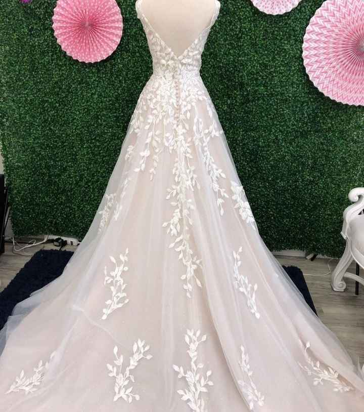 Who makes this dress? - 2