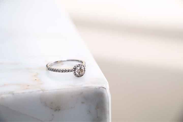 What shape is your engagement ring? 💍 - 1