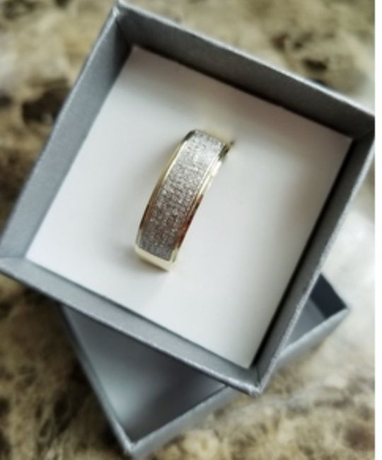 Show off your partner's wedding band! 12