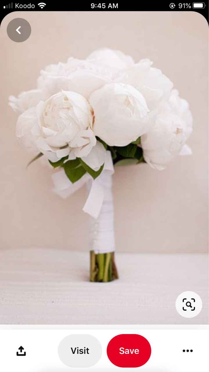 Coloured wedding dress, what type of flowers? - 1