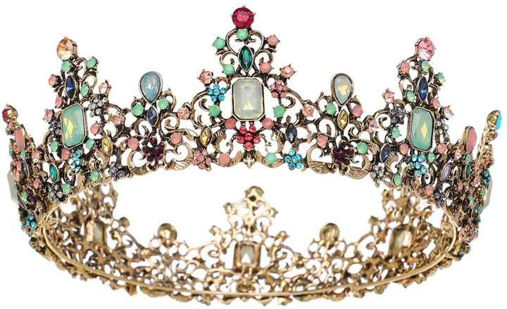 Wearing a crown or tiara for wedding? - 1