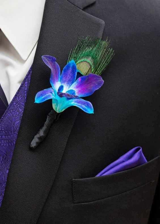 groomsmen boutonnieres 