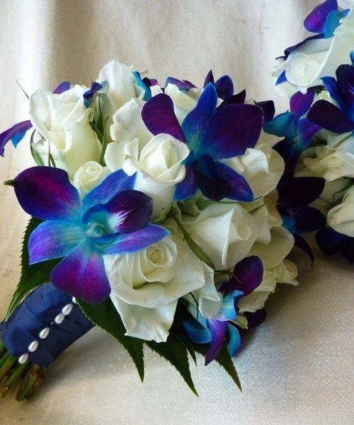 Different bouquet shapes and flowers 5