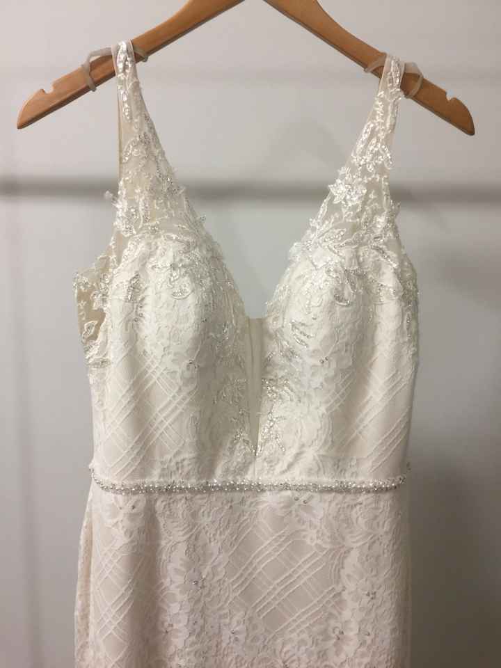 Does your wedding dress have lace, beading, or both? - 2
